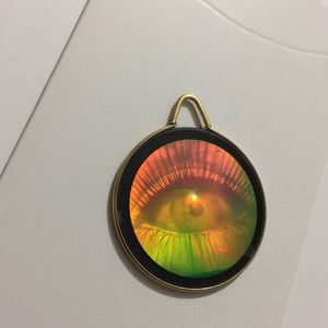 Vintage Illusion Hologram Eye Necklace 